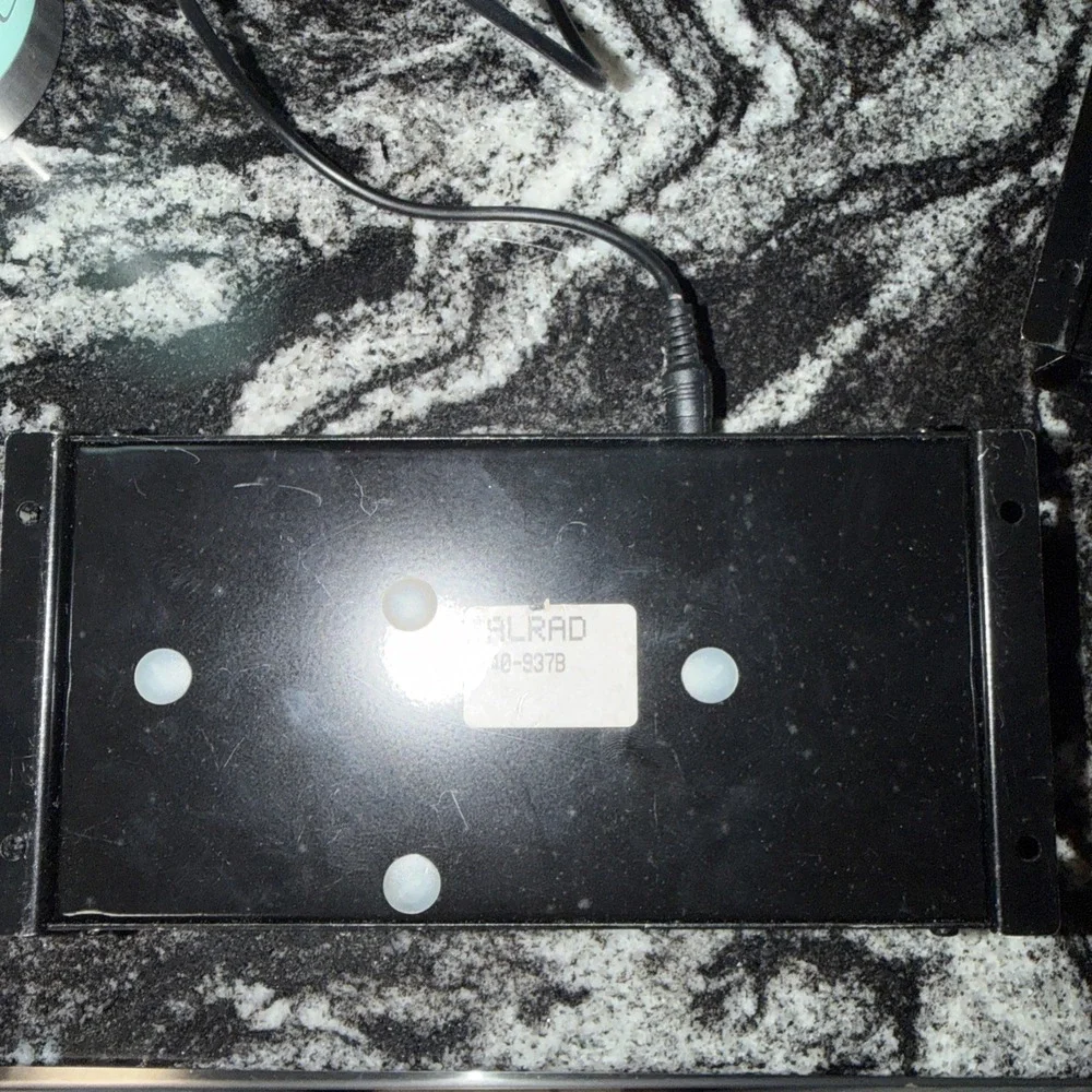 Lot Of (2) 4-Way Component RGB Audio Video Distribution Amplifier Tested - Picture 4 of 4